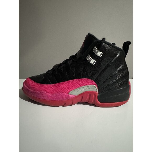 Nike Air Jordan 12 Retro GS Size 6Y Black Deadly Pink 510815-026 Jumpman - Picture 4 of 9